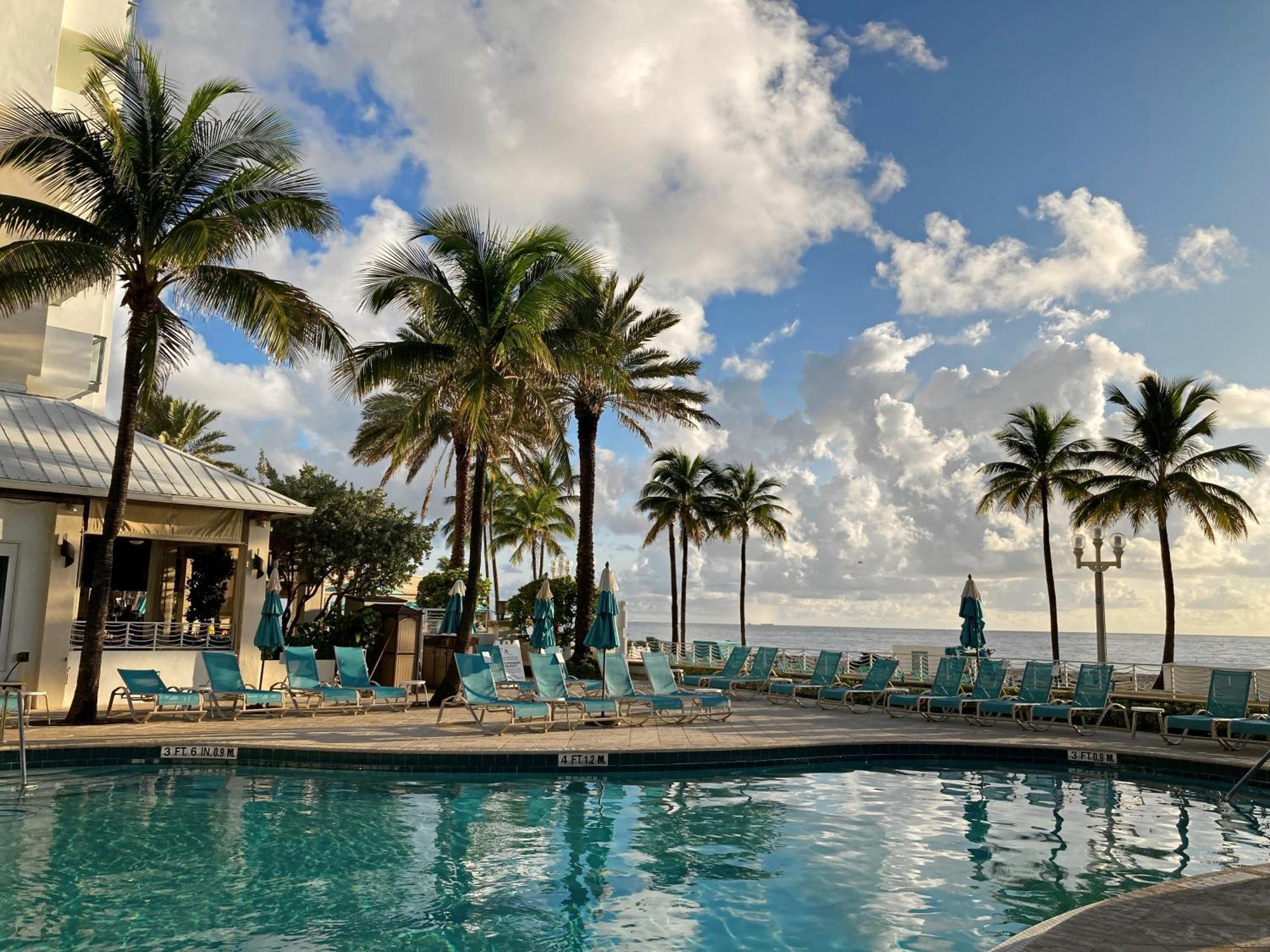 Отель Hollywood Beach Marriott Экстерьер фото